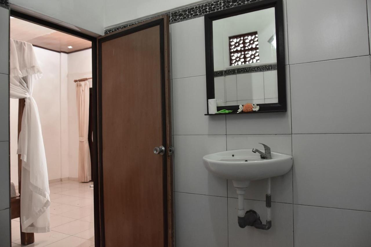 אמד Warung Ombak Homestay מראה חיצוני תמונה